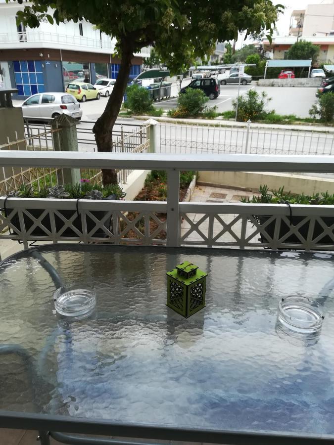 Apartment Ey Zhn Néa Khilí 外观 照片